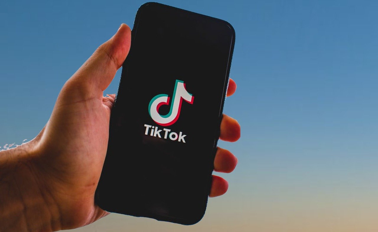 TikTok Tests a New ‘Nearby’ Content Feed